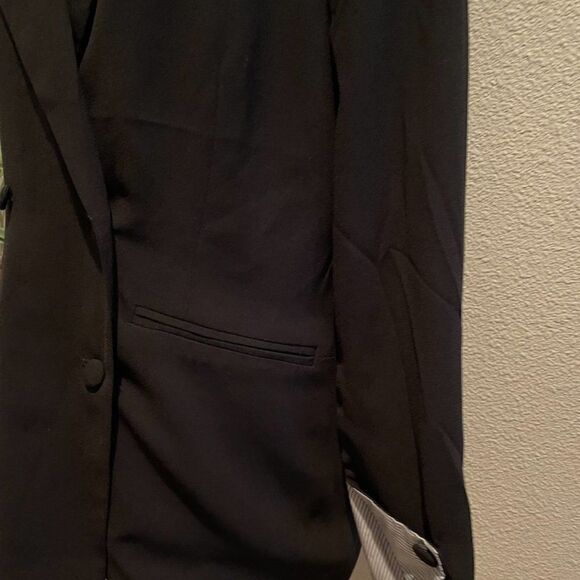 JustFab Long BlacK Button Blazer with Cuffed Designed Sleeves - Size M - Picture 6 of 13
